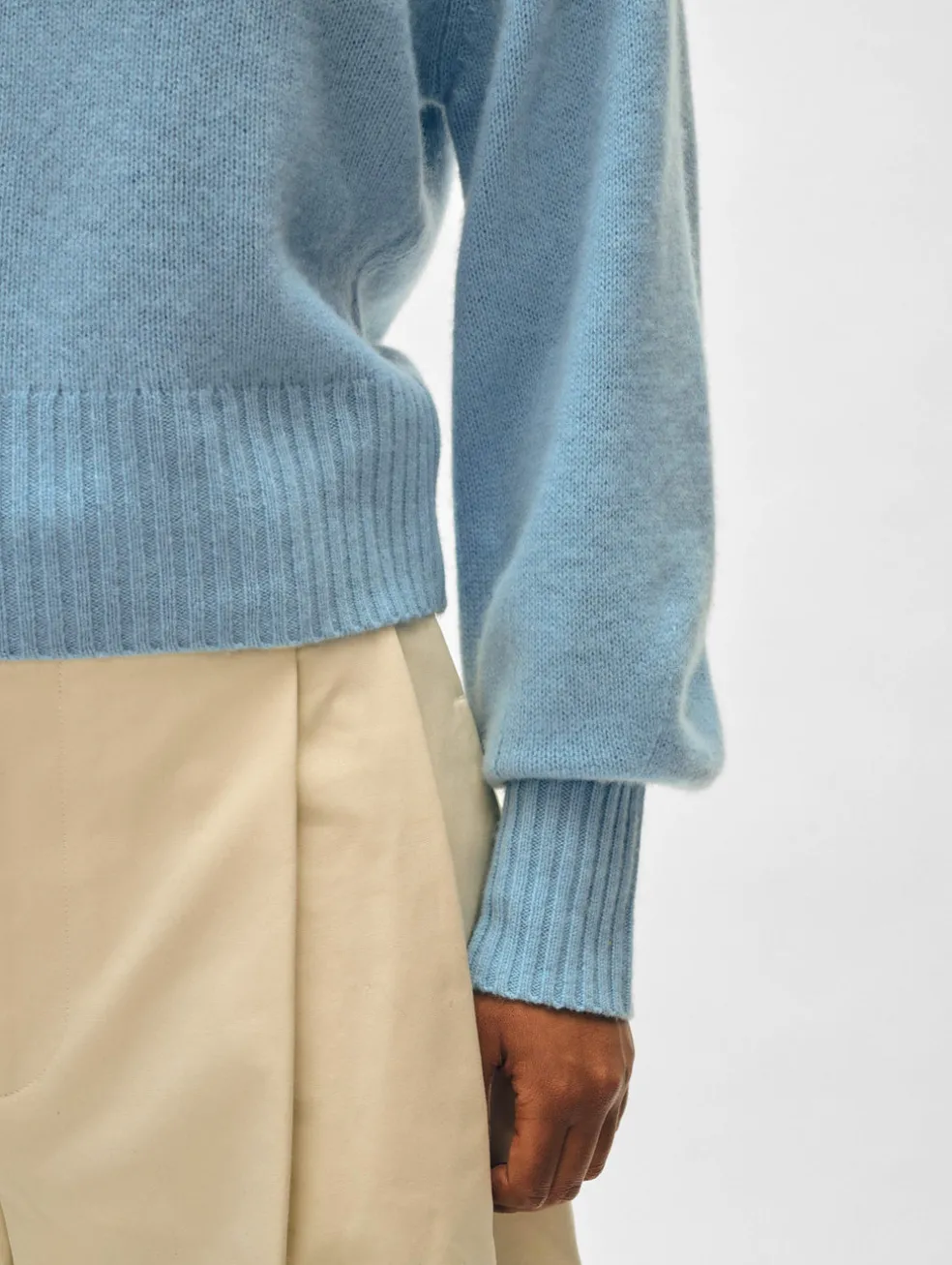 cashmere blouson sleeve crewneck
