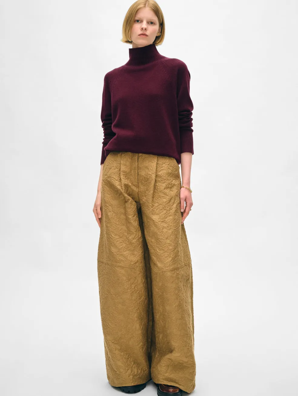 cashmere rib trim standneck