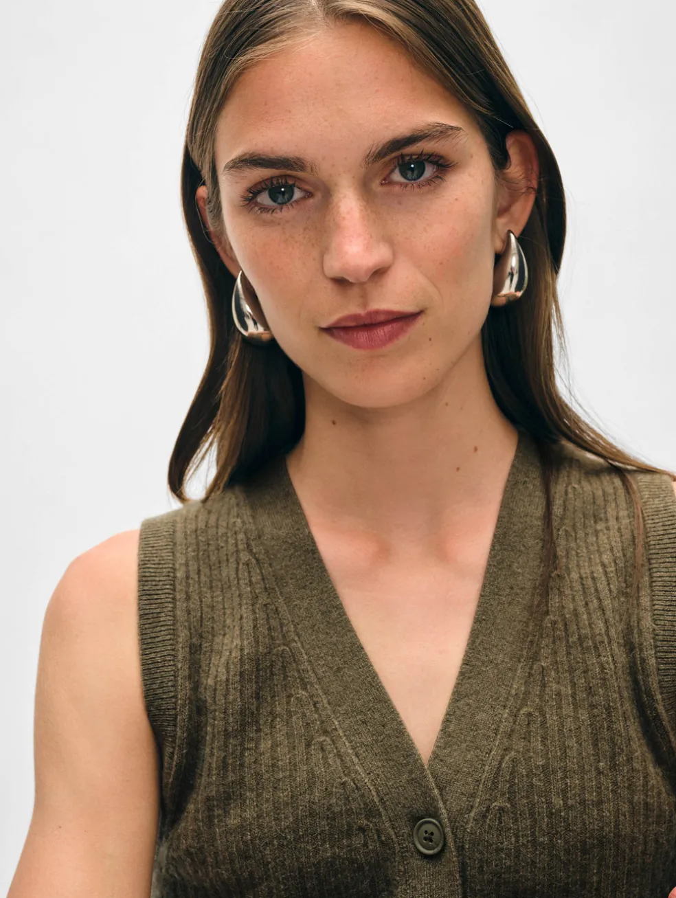 cashmere ribbed button vest