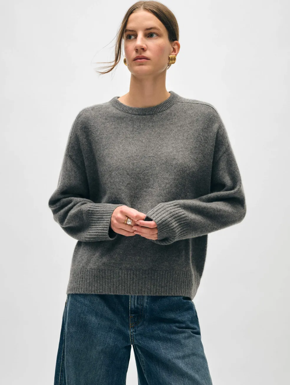 cashmere saddle sleeve crewneck