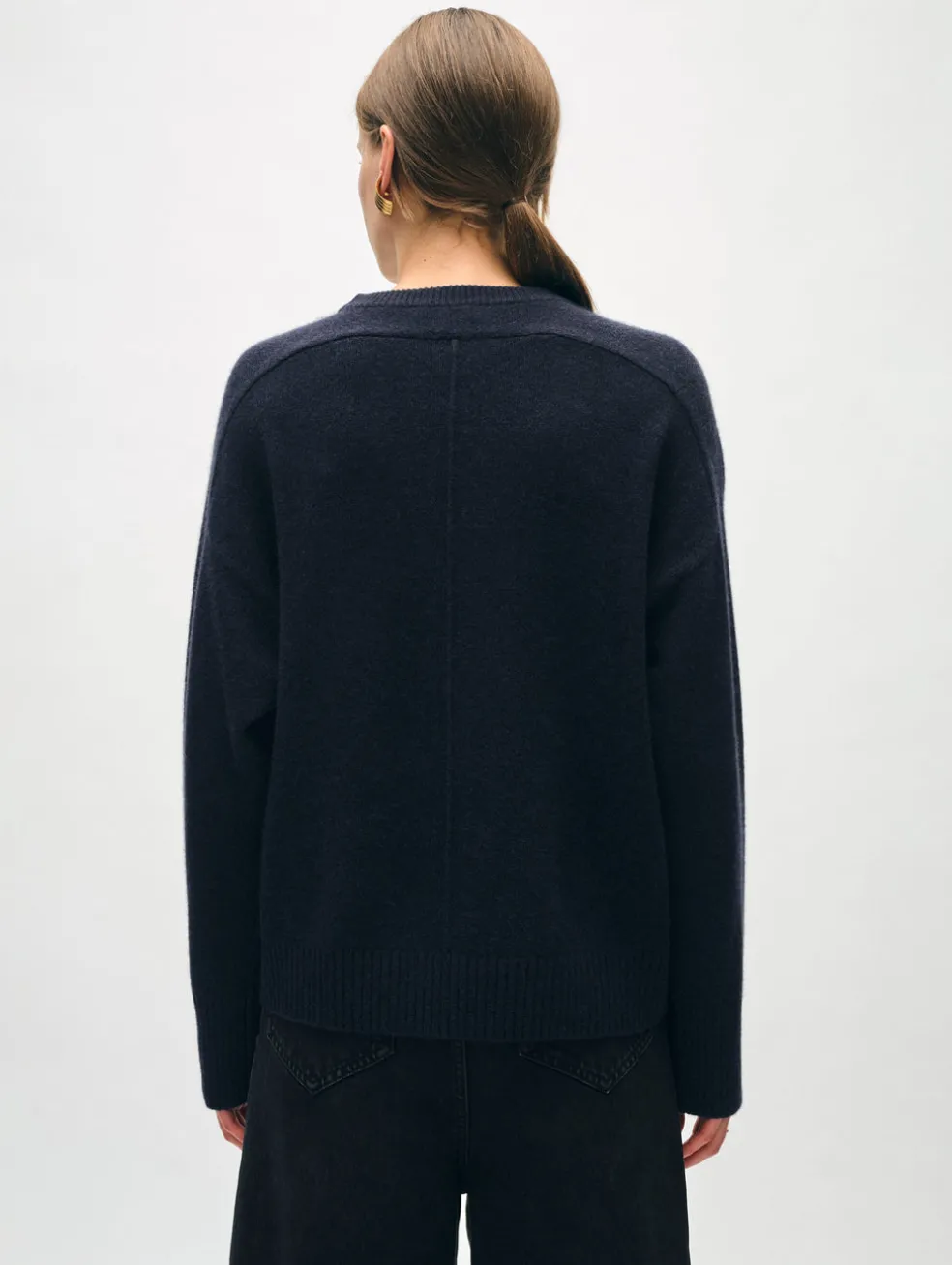 cashmere saddle sleeve crewneck