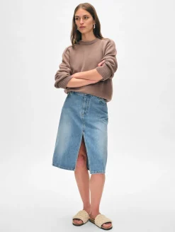 organic cotton saddle sleeve crewneck